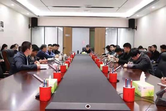 我所半导体装备事业部团支部和楚微公司团支部联合举行青年员工座谈会