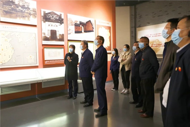 电科装备长沙片区主要领导干部赴韶山开展主题党日活动