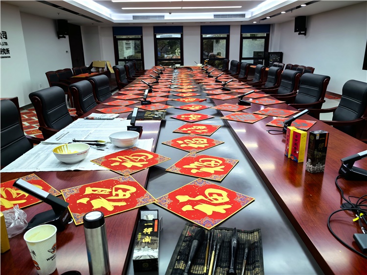 迎春送福写春联 翰墨飘香添年味 | 48所举办“送福字·写春联”活动   