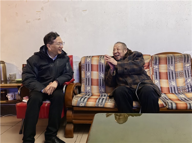 48所开展2024年春节走访慰问活动   